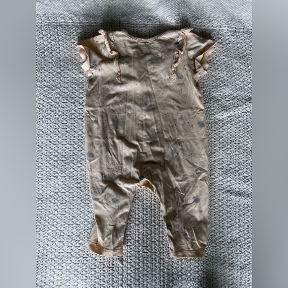 H&M yellow romper with bunny print 6-9 months - Picture 3 of 3